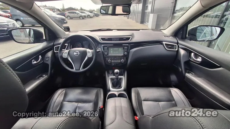 Nissan Qashqai - 1
