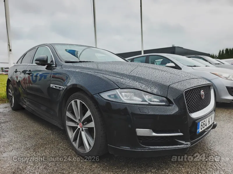 Jaguar XJ - 1