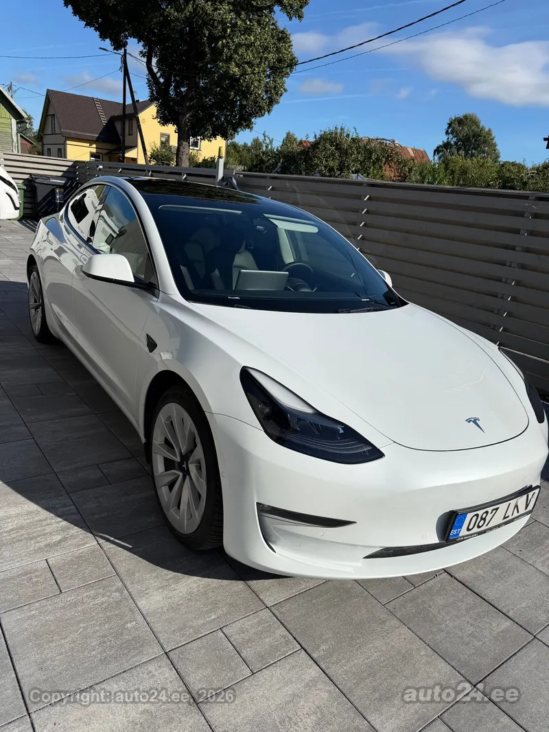 Tesla Tesla Model 3