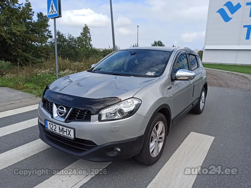 Nissan Qashqai - 1