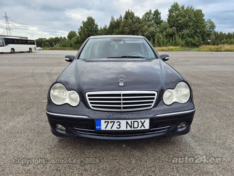 Mercedes-Benz C 220 - 1
