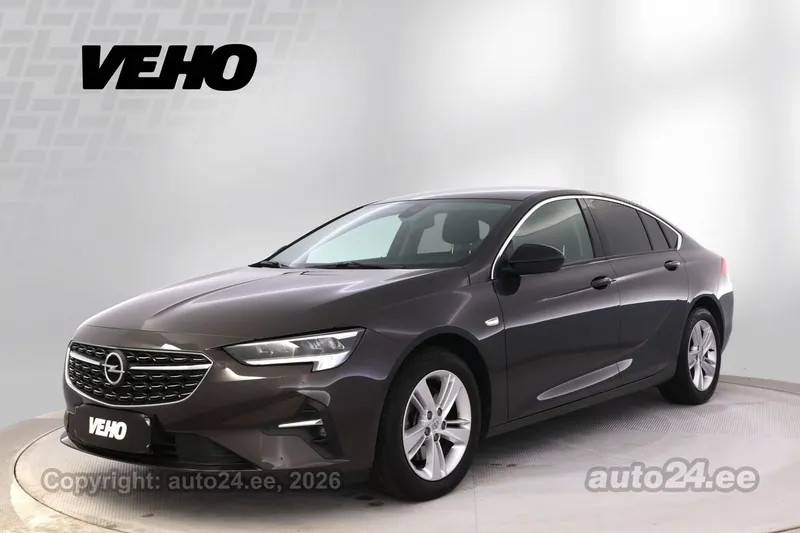 Opel Insignia - 1