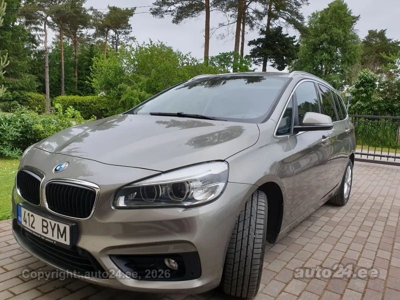 BMW 218 - 1