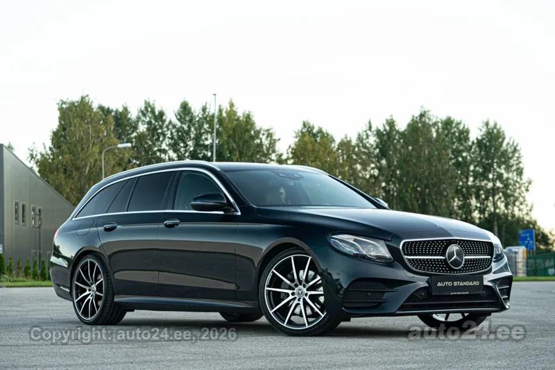 Mercedes-Benz E 220 - 1