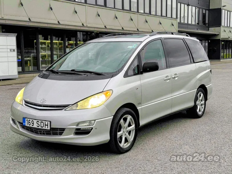 Toyota Previa - 1