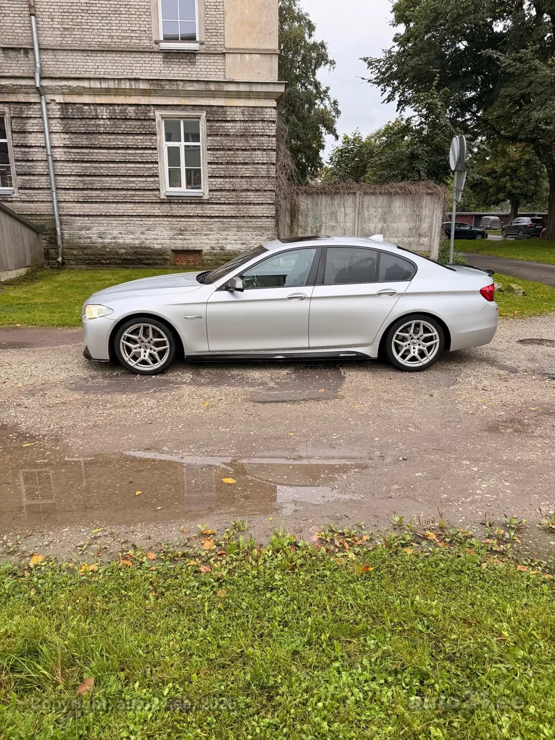 BMW BMW M550