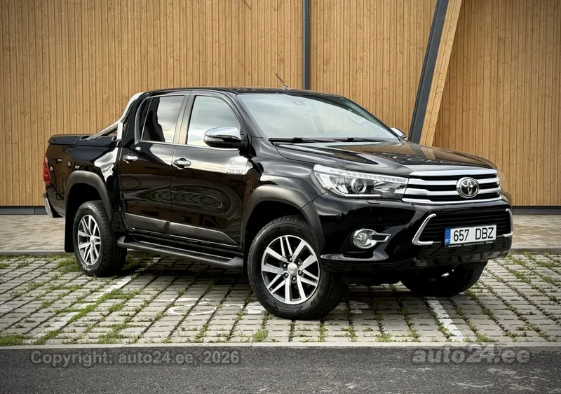 Toyota Hilux - 1