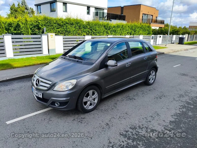 Mercedes-Benz Mercedes-Benz B 180