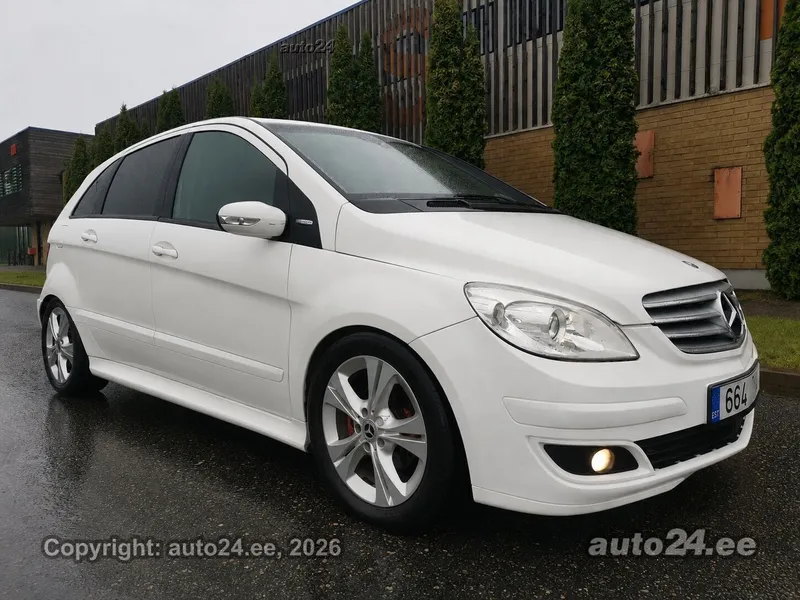 Mercedes-Benz Mercedes-Benz B 180