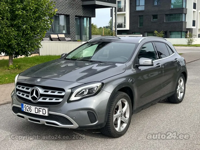 Mercedes-Benz Mercedes-Benz GLA 220