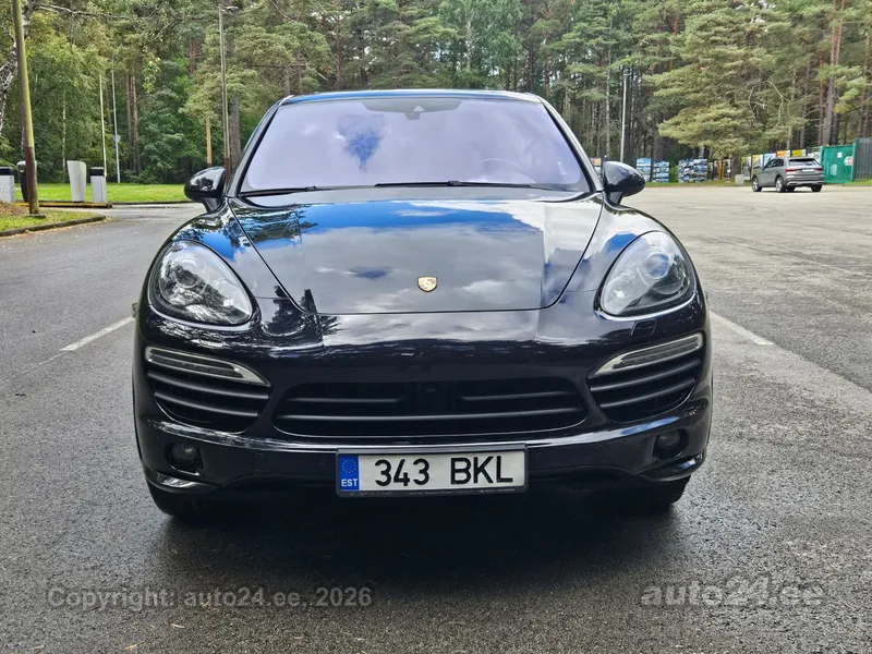 Porsche Cayenne - 1