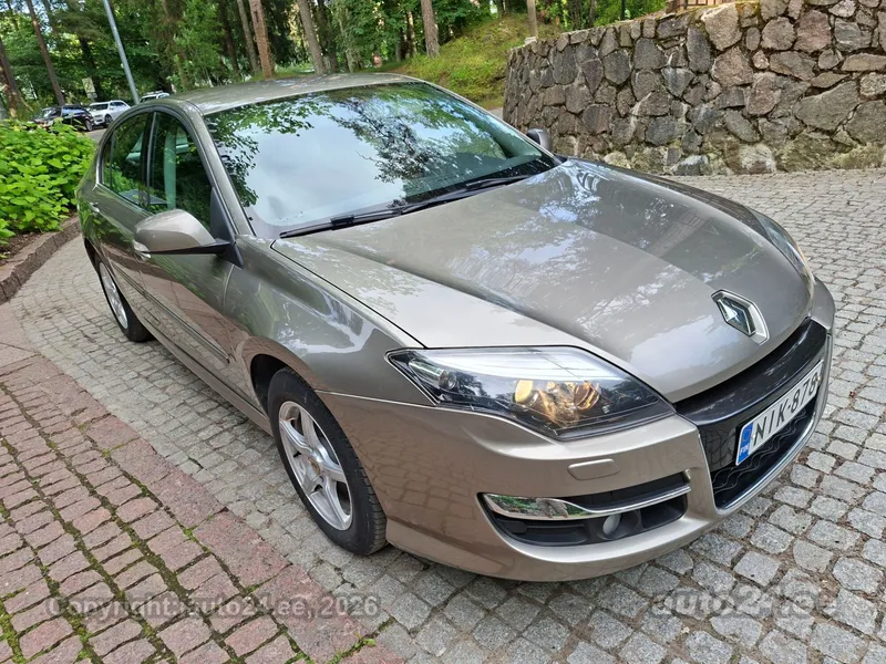 Renault Laguna - 1