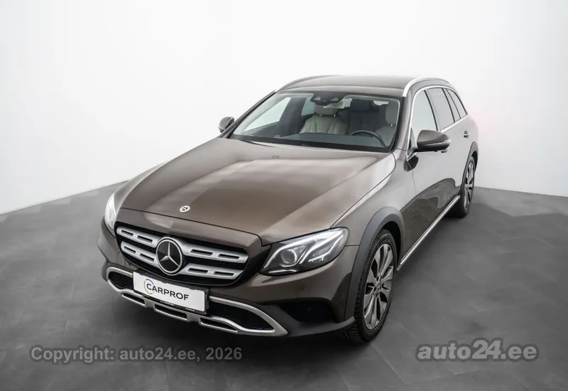 Mercedes-Benz E 220 - 1