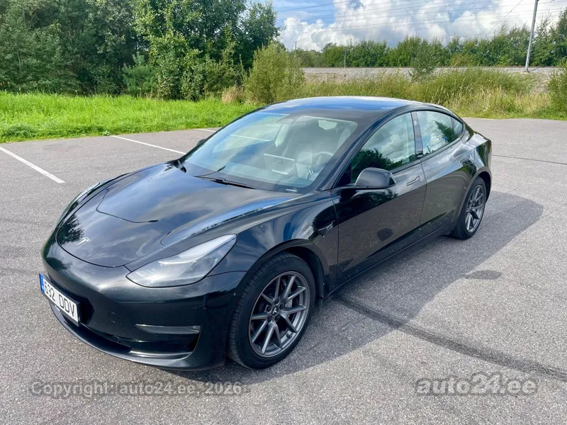 Tesla Tesla Model 3
