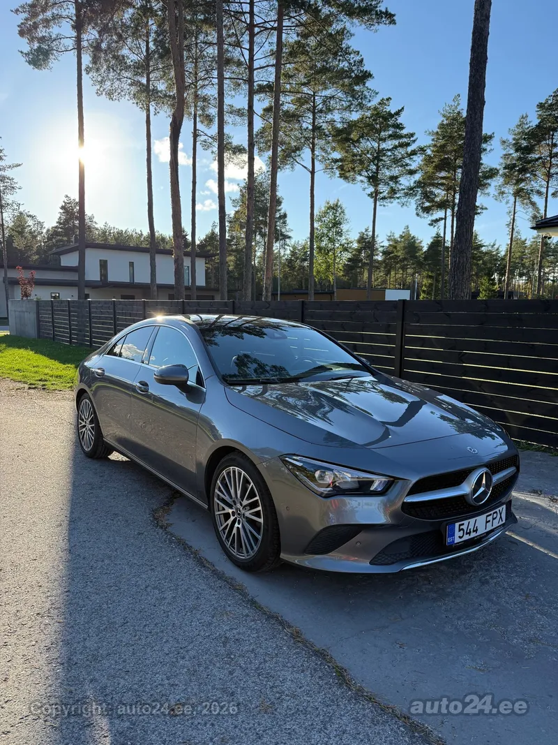 Mercedes-Benz Mercedes-Benz CLA 180