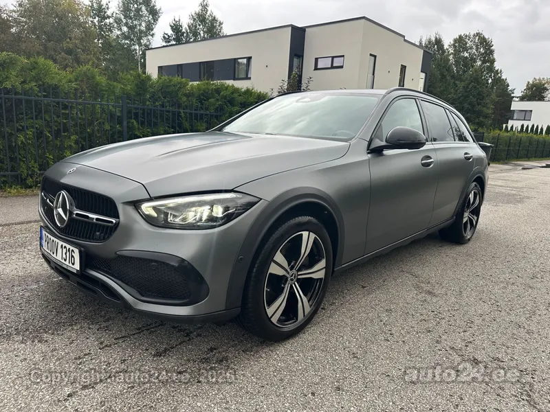 Mercedes-Benz Mercedes-Benz C 220