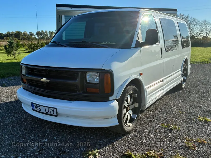 Chevrolet Express - 1
