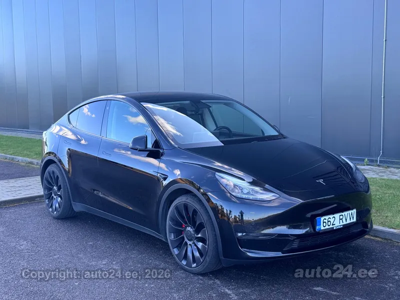 Tesla Model Y - 1