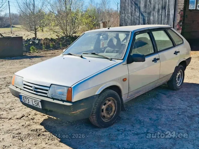 Lada Samara - 1