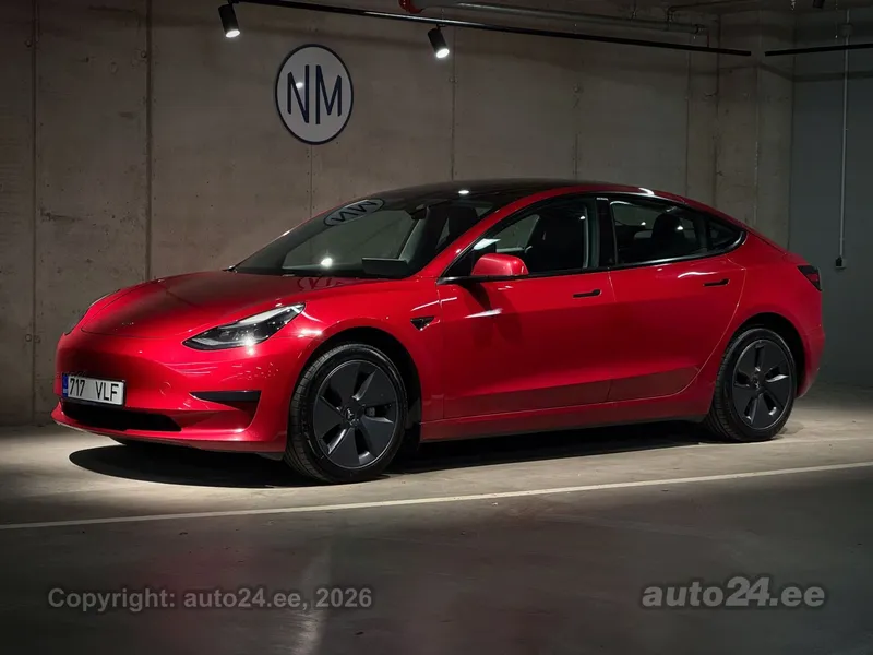Tesla Tesla Model 3
