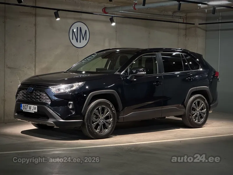 Toyota RAV4 - 1