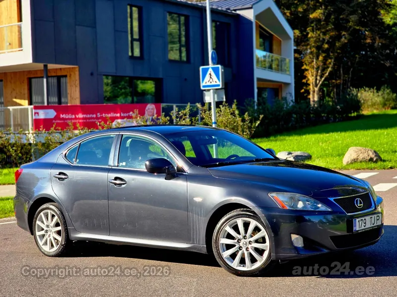 Lexus Lexus IS 220