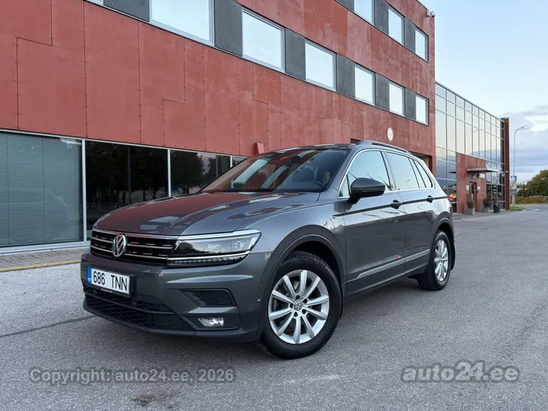 Volkswagen Tiguan - 1