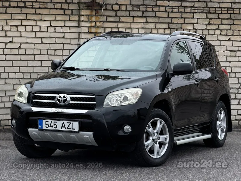 Toyota RAV4 - 1