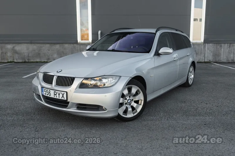BMW 330 - 1
