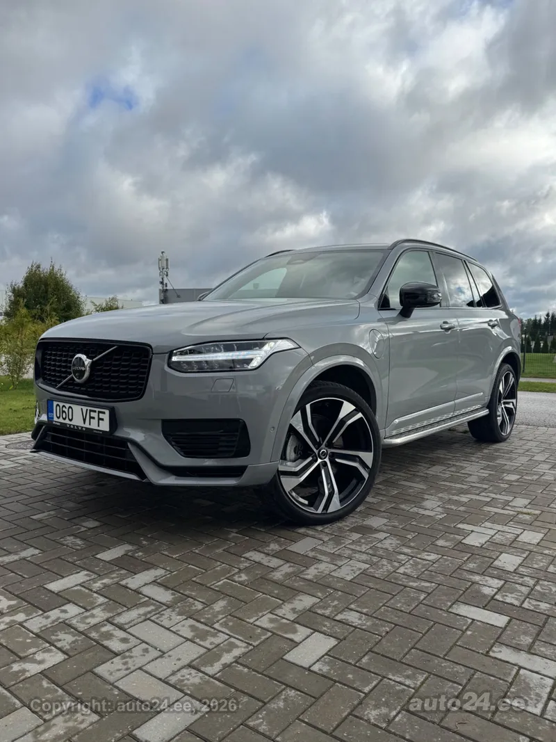 Volvo XC90 - 1