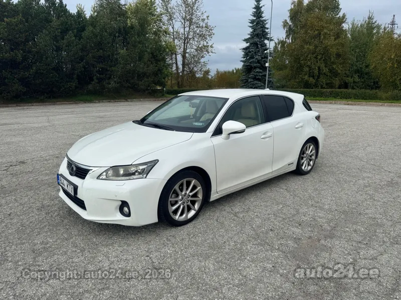 Lexus CT 200h - 1