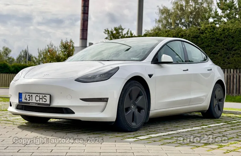 Tesla Tesla Model 3