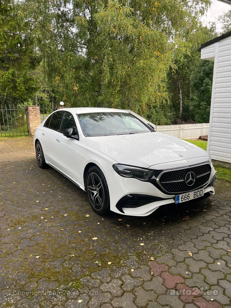 Mercedes-Benz E 220 - 1