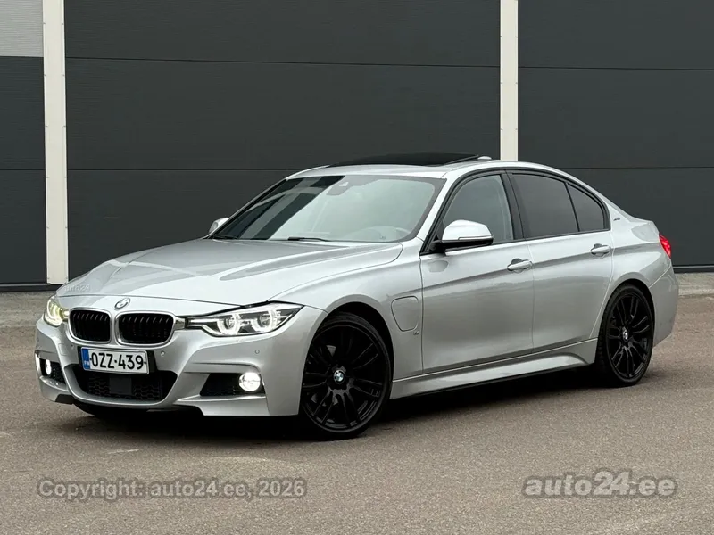 BMW 330 - 1