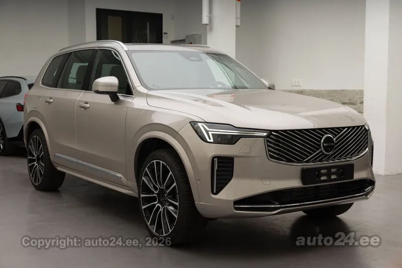 Volvo XC90 - 1