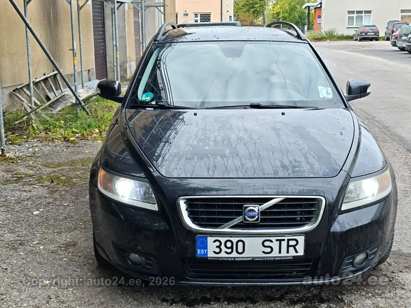 Volvo V50 - 1