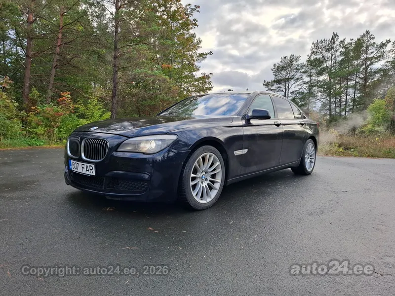 BMW 750 - 1