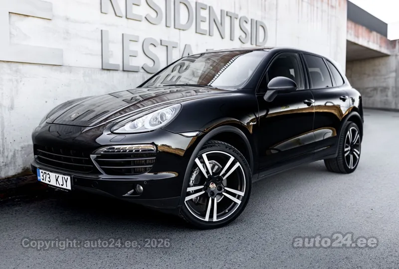 Porsche Cayenne - 1