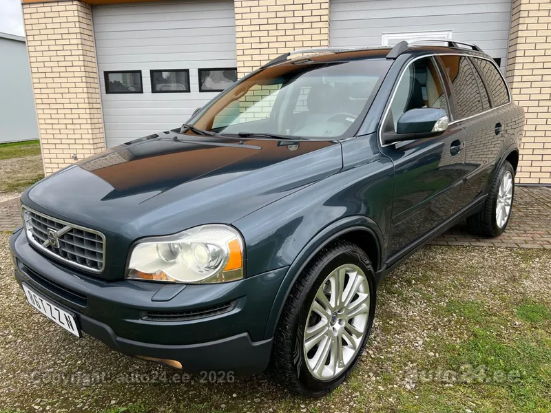 Volvo XC90 - 1