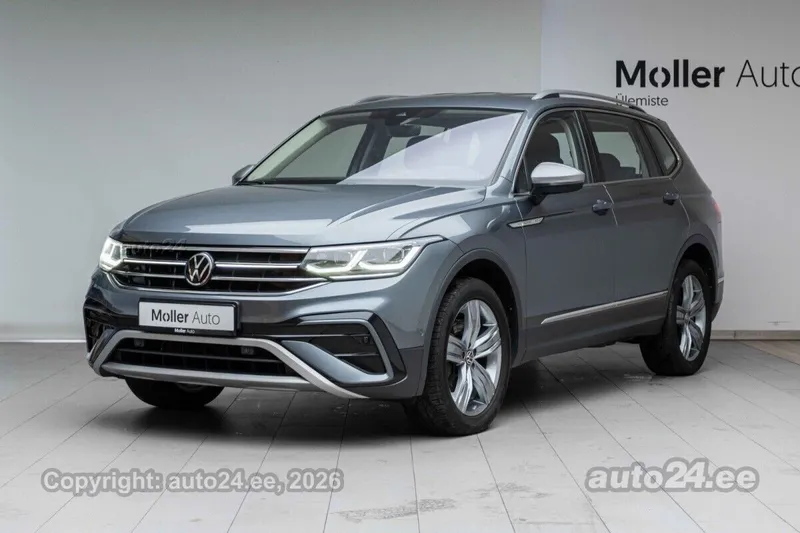 Volkswagen Tiguan - 1