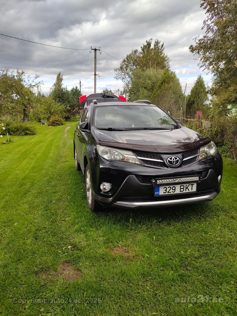 Toyota RAV4 - 1