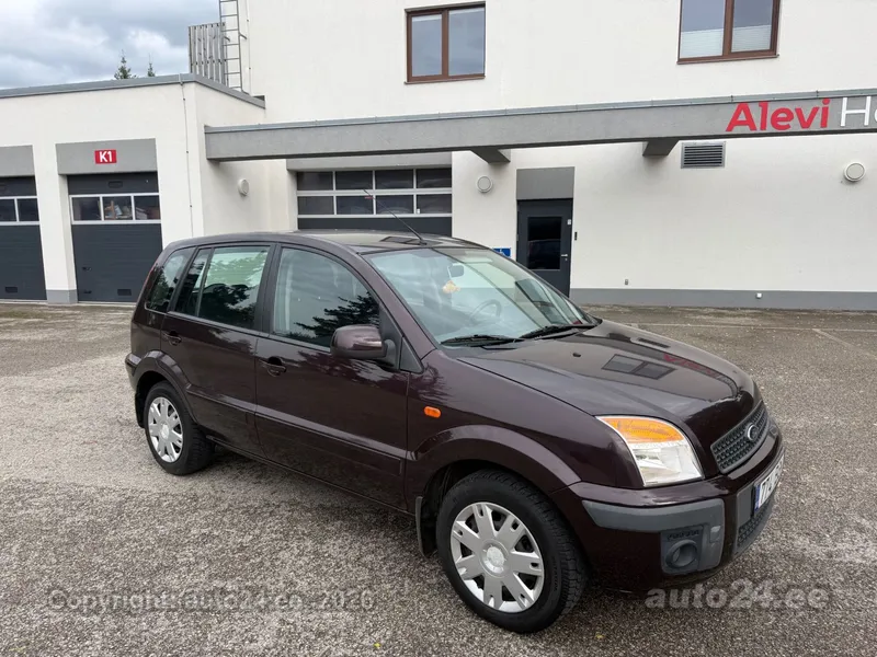 Ford Fusion - 1