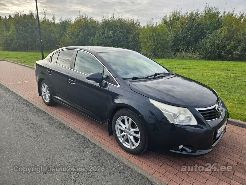 Toyota Avensis - 1