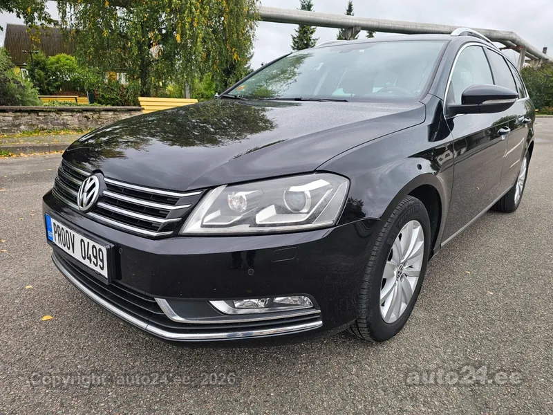 Volkswagen Passat - 1