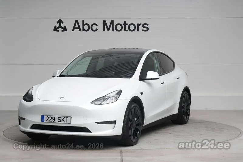 Tesla Model Y - 1