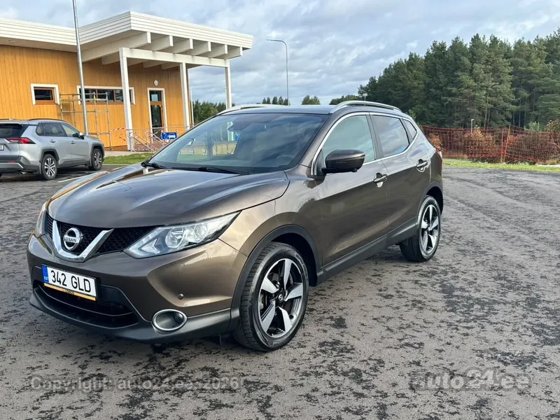 Nissan Qashqai - 1
