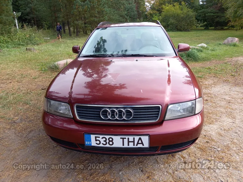 Audi A4 - 1