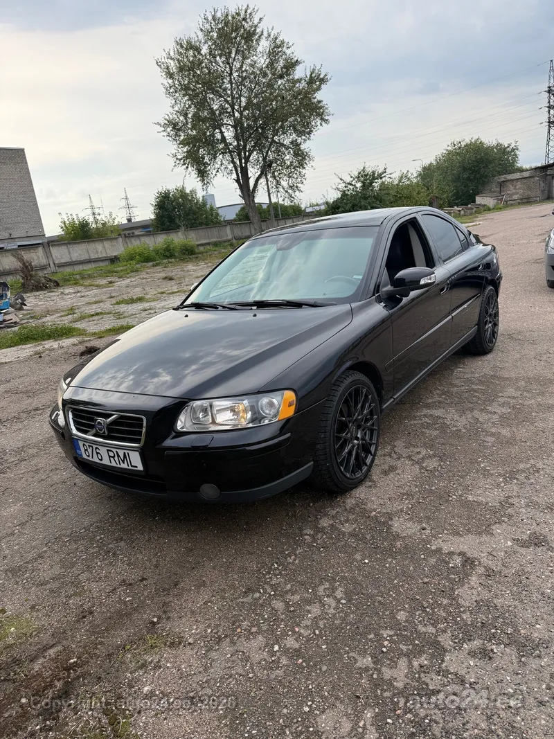 Volvo S60 - 1