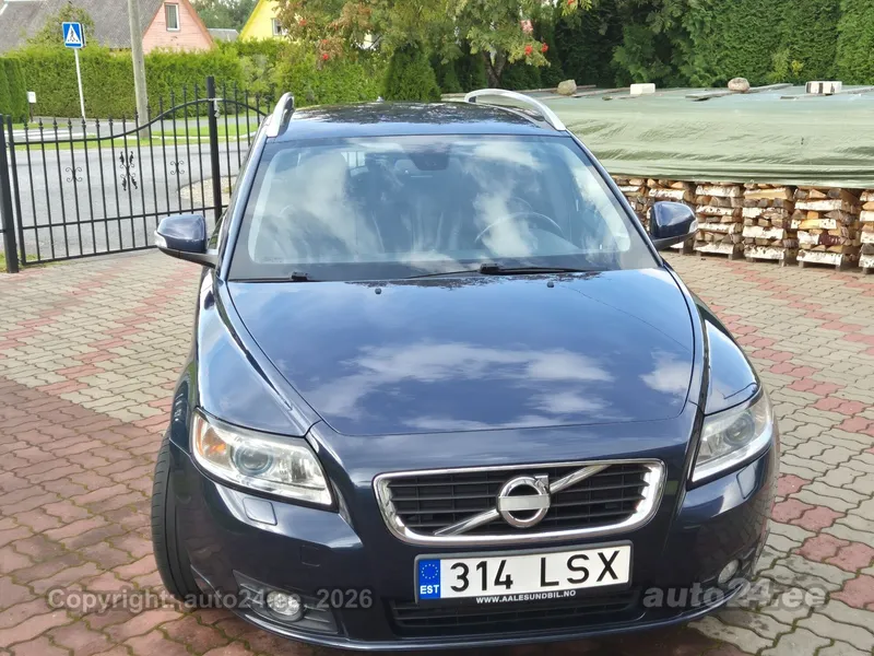 Volvo V50 - 1