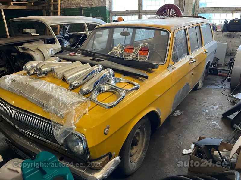 GAZ 24 - 1